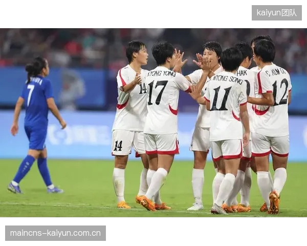乌兹别克斯坦足球的成功得益于其青训体系，多名旅欧球员提升球队即战力。